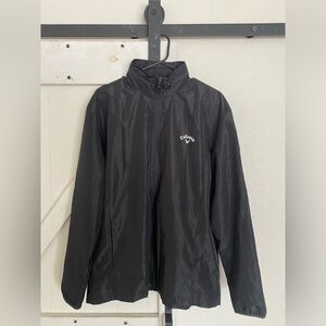 Men’s large Callaway windbreaker, built in hood, in collar, mint condition.